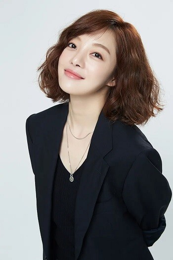 과거 음주운전 전력이 있는 배우 황보라가 공동구매(공구) 제품을 홍보할 목적으로 교통사고를 연상시키는 광고를 올렸다가 네티즌들의 뭇매를 맞았다.  사진=워크하우스컴퍼니 제공