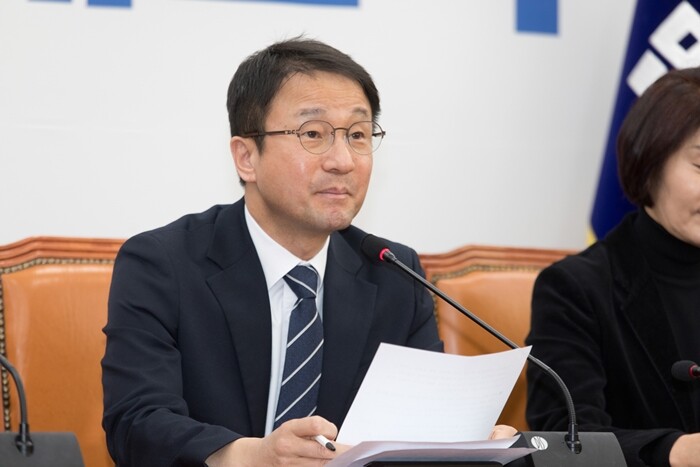 한병도 더불어민주당 원내대표는 2월 18일 국회 기자간담회 때 2월 임시국회 내 처리 목표 법안으로 중수청과 공소청 설치법을 꼽았다. 사진=이종현 기자