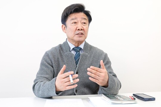 1월 19일 오후 박상철 미국헌법학회 이사장(전 국회 입법조사처장)이 일요신문과 인터뷰를 하고 있다. 사진=임준선 기자