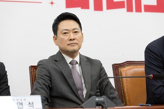 2월 23일 오전 국회에서 열린 국민의힘 최고위원회의에 참석한 장동혁 대표. 사진=이종현 기자