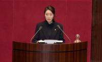 강선우 체포동의안 통과는 됐지만…‘제 식구 감싸기’ 여전했다