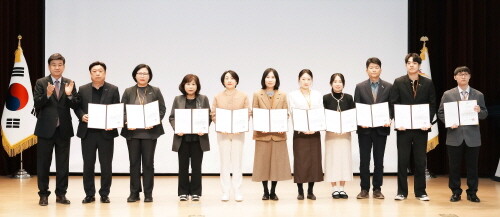 경기 광주시가 선정한 20205년도 생활밀착형 시책 시즌3 우수부서 수상자들. 사진=경기 광주시 제공