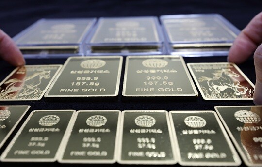 중동발 지정학적 리스크 고조로 안전 자산으로 꼽히는 금 현물 가격이 상승세다. 사진=연합뉴스