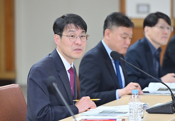 5일 시청 동인청사에서 열린 '2027년도 제2차 국비전략보고회'에서 김정기 권한대행이 발언을 하고 있다. 사진=대구시 제공