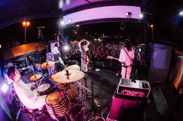 EMERGE FEST 현장사진(유령서점). 사진=경콘진 제공