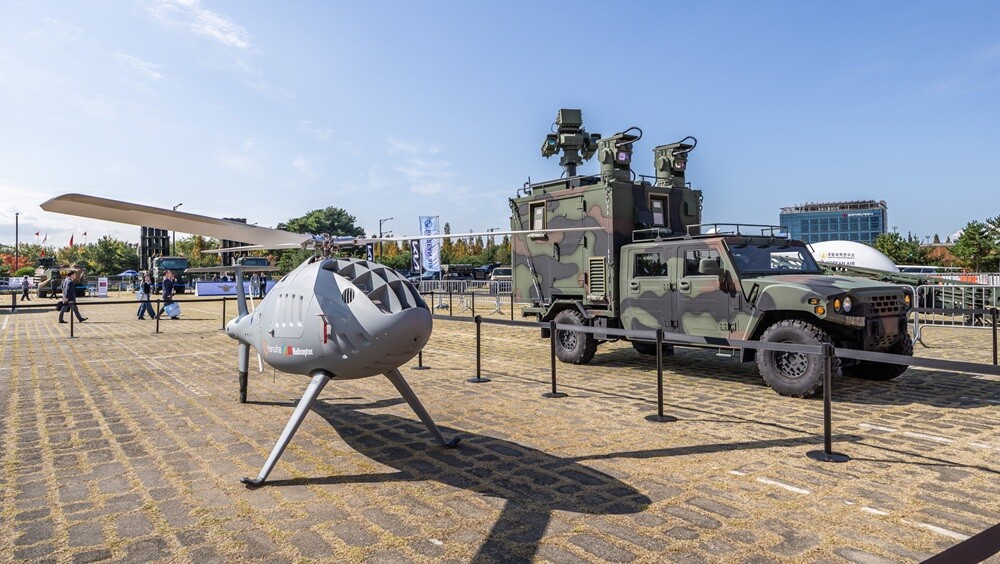 2025년 10월 경기 고양시 킨텍스에서 열린 서울 국제 항공우주 및 방위산업 전시회(ADEX) 모습. 사진=최준필 기자