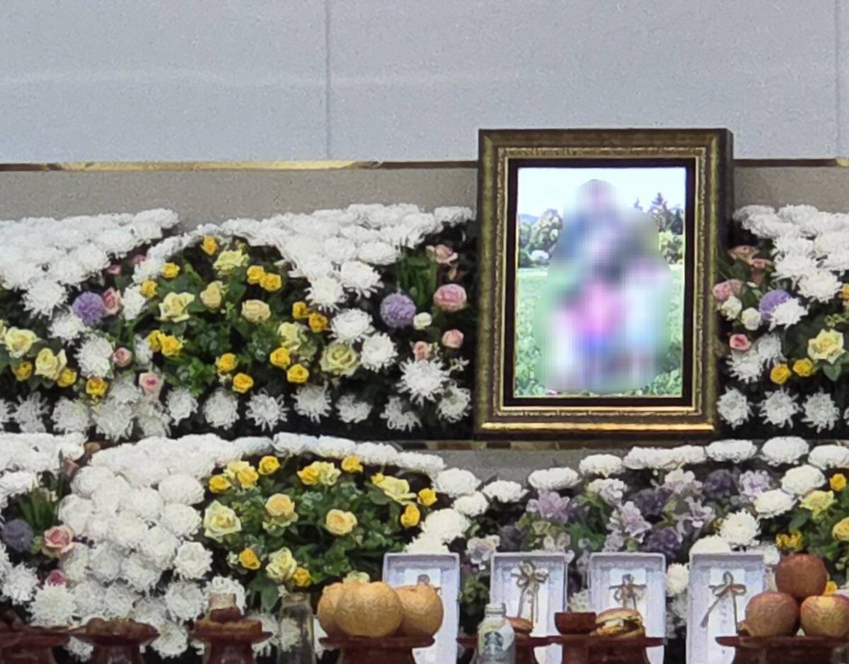 지난 18일 울산 울주군 한 빌라에서 숨진 채 발견된 4남매와 30대 아빠의 발인식이 22일 엄수됐다.  사진=연합뉴스