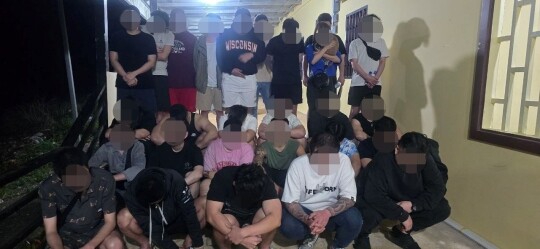 2025년 12월 21일 경찰청은 한국-캄보디아 ‘코리아 전담반’을 통해 범죄 단지에 감금돼 있던 20대 남성 1명을 구출하고 조직원 26명을 검거했다고 밝혔다. 사진=경찰청 제공