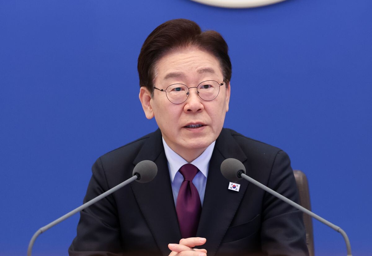 이재명 대통령이 지난 9일 청와대에서 열린 수석보좌관회의에서 발언하고 있다. 사진=연합뉴스