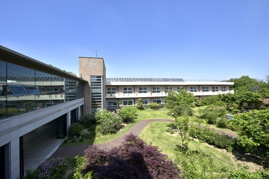 충남 당진시에 위치한 '실버프리'는 노인 약 200명이 지낼 수 있다. 고급형 빌라 구조와 어르신 개개인 맞춤 돌봄 형태인 유니트 케어시스템이 강점이라고 홍보한다. 사진=실버프리 제공