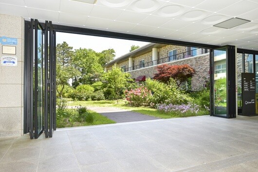 실버프리 내부 모습. 서재희 방림 회장의 처남 조교제 씨가 대표를 맡은 곳이다. 사진=실버프리 누리집 갈무리