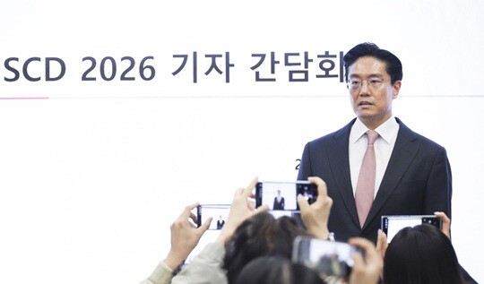 4월 6일 서울 서초구 삼천당제약 본사에서 기자간담회를 열고 발언 중인 전인석 삼천당제약 대표. 사진=임준선 기자