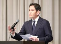 13년 만의 등기임원 복귀…정용진 ‘스벅 탱크데이 수습’ 책임 경영 시험대