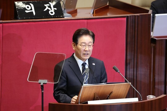 이재명 대통령이 6월 2일 서울 여의도 국회 본회의장에서 중동 사태 대응 등을 위한 추가경정예산안에 대한 시정연설을 하고 있다. 사진=이종현 기자