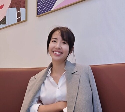 ‘공간을 움직이는 사람들의 부동산경제학’을 공동 집필한 ㈜알이디자산관리와 ㈜REDPMC의 허윤경 전무이사는 약 90건의 중소형 수익형 부동산 개발 프로젝트를 수행해 온 실무자다. 사진=저자 제공