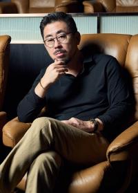 [인터뷰] '호프' 나홍진 감독 "외계인만큼 강한 조인성, 지구인의 '가오' 담당했다"