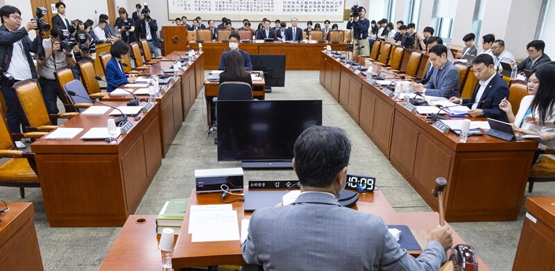 국회 법제사법위원회 법안심사제1소위원회는 지난 7월 10일 국민의힘 소속 소위원들이 불참한 가운데 더불어민주당 주도로 2차 종합특검법 개정안을 의결했다. 사진=연합뉴스