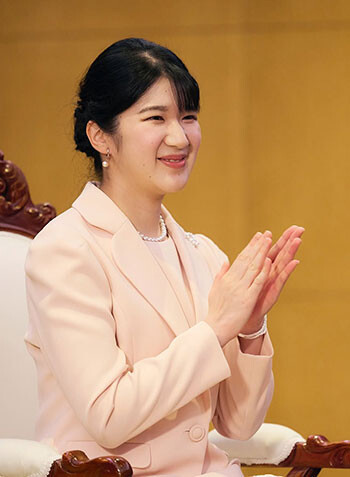 소셜미디어에서는 아이코 공주를 두고 “왜 공주는 일왕이 될 수 없느냐”는 질문이 끊이지 않고 있다. 사진=궁내청 인스타그램
