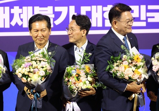 정청래 전 민주당 대표, 김민석 전 국무총리, 송영길 전 민주당 대표가  민주당 8·17 전당대회 당대표 예비경선을 통과했다. 사진=박은숙 기자