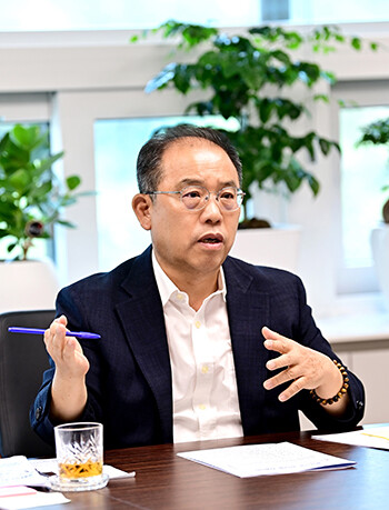 우성진 대구 동구청장은 "낡은 관행은 과감히 탈피하고, 청렴하고 투명한 행정을 펼치겠다"고 말했다. 사진=동구청 제공