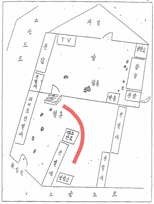 당시 현장 내부 구조도. 피해자의 혈흔과 범인의 족적흔이 남아있다. 자료=수사기록