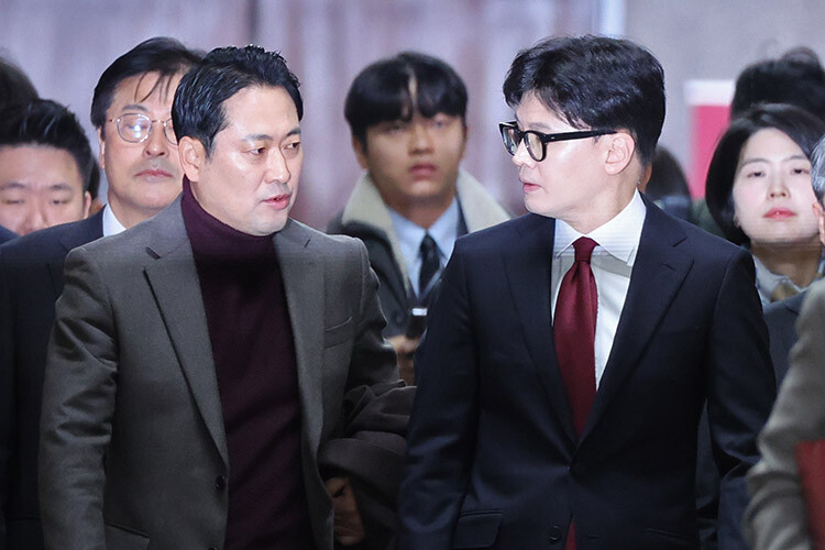 장동혁 국민의힘 대표와 한동훈 무소속 의원. 사진=연합뉴스