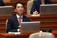 국가보훈부 승격 후 첫 대정부질문 출석, 박민식 장관