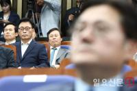 의원총회 참석한 박광온 전 원내대표