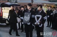 국민배우 고 안성기의 마지막 길