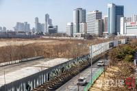 근조화환 놓인 용산국제업무지구 부지 앞
