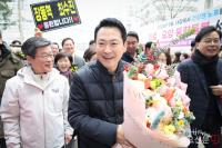 지지자들과 함께 하는 국민의힘 장동혁 대표