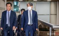 법원 도착한 조지호 전 경찰청장