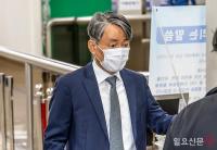 심각한 표정의 조지호 전 경찰청장